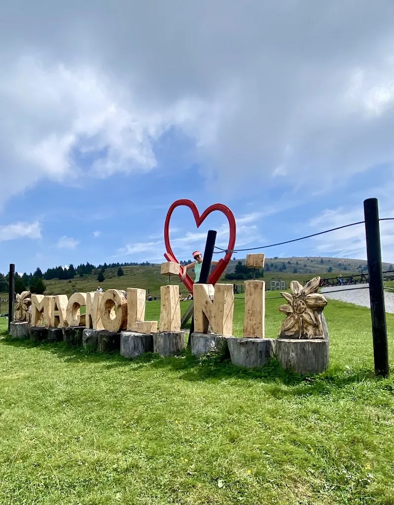 Kristine Ripamonti_Rifugio Magnolini_Costa Volpino_review