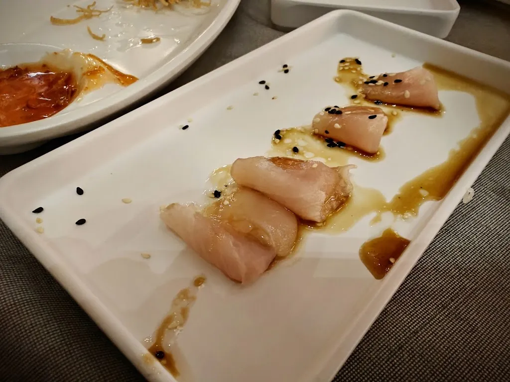 Emile Mahabub_Yang Asian Restaurant - Costa Volpino_Costa Volpino_review