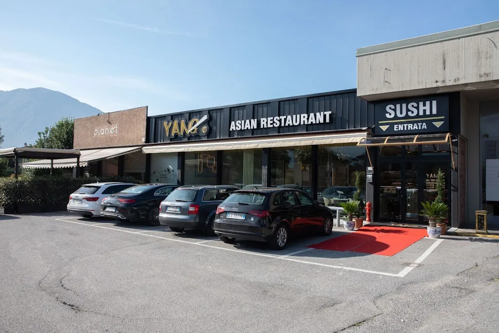 Yang Asian Restaurant - Costa Volpino_Costa Volpino_slider_image_1