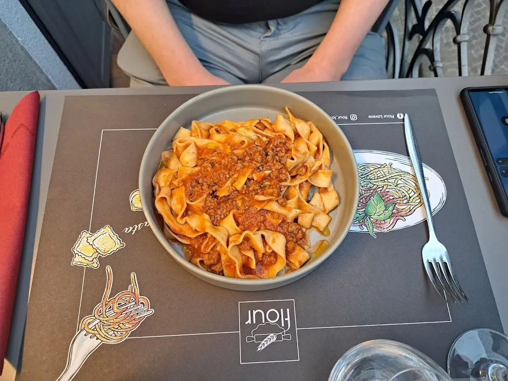 Krishna Das_Flour_Costa Volpino_review