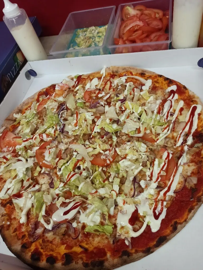 Mister Pizza_مستر بيتزا_Costa Volpino_slider_image_3