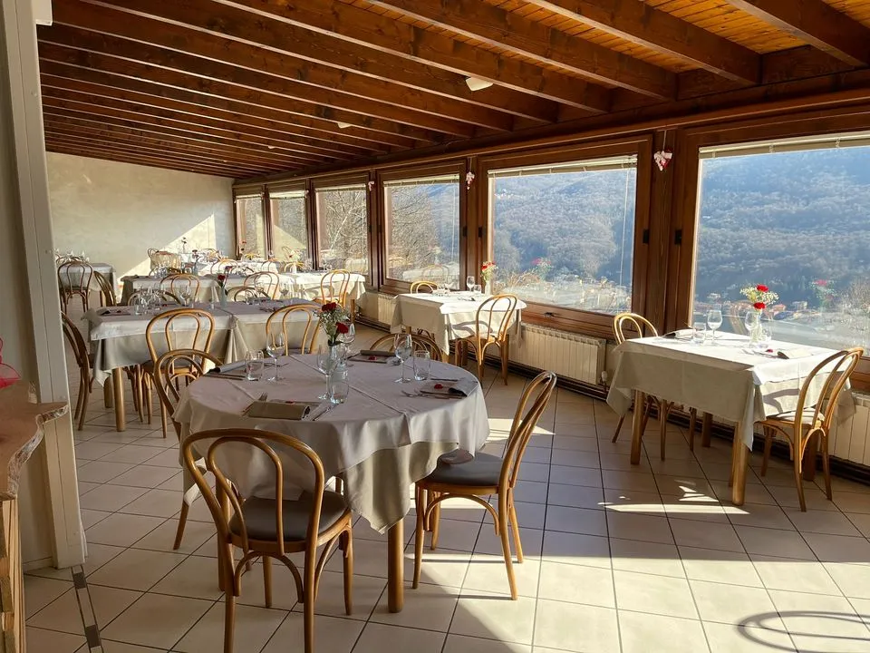Ristorante da Orlando restaurant in Cuasso al Monte
