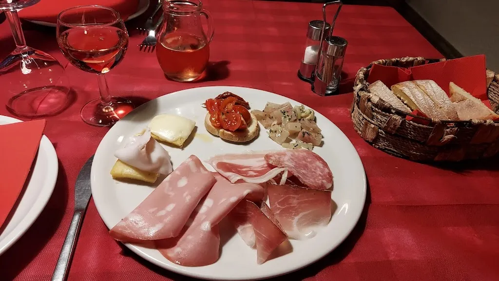 Trattoria Dell'Alpe di Ballarini Alessandro_Cuasso al Monte_slider_image_2