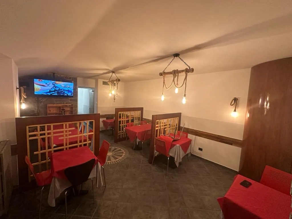 Il Mago Della Pizza 2_Cucciago_slider_image_3