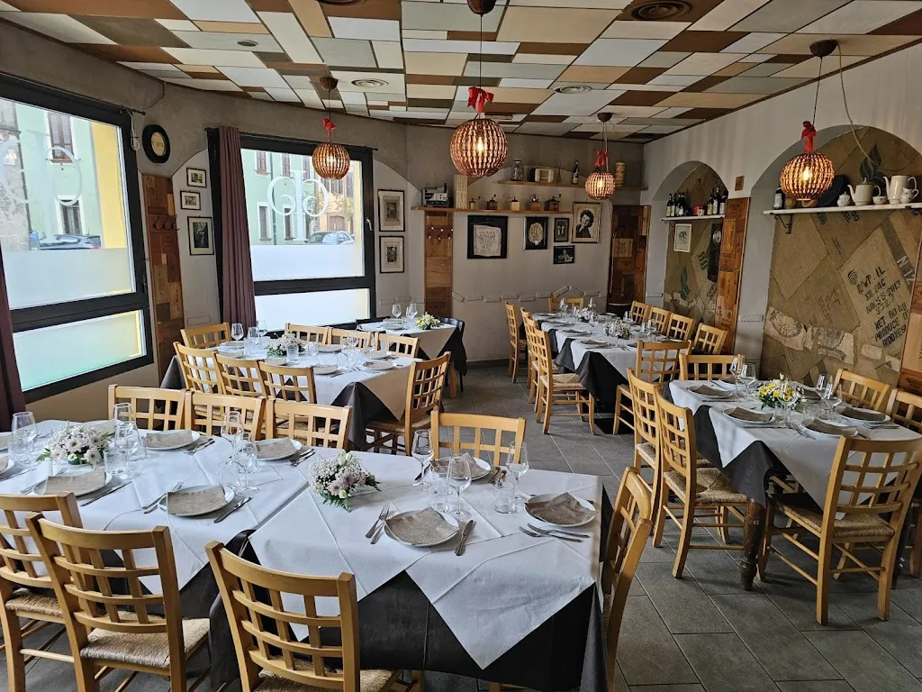 La Locanda restaurant in Cumignano sul Naviglio