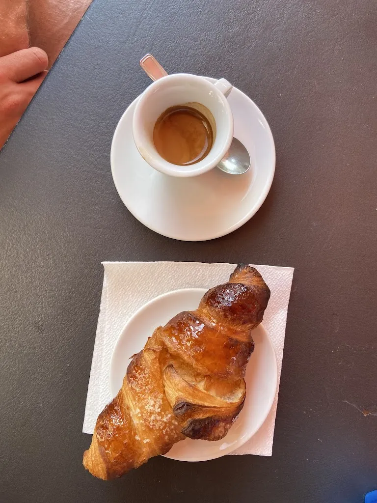 Piccolo Bar_Cuasso al Piano_slider_image_2