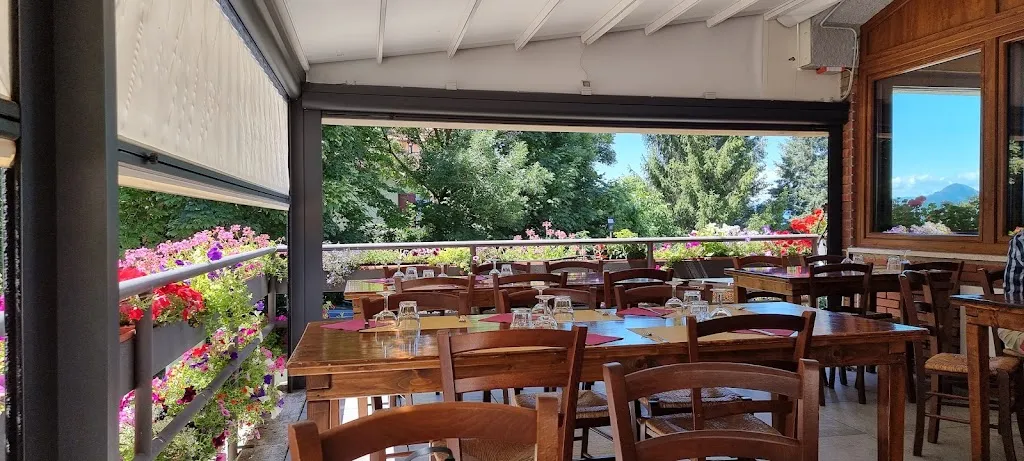 I Panigacci restaurant in Cugliate-Fabiasco