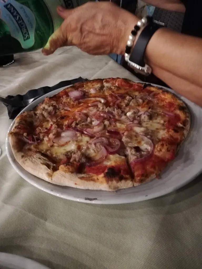 Menu_Ristopizza B&B Da Enzo_Apricena_image_8