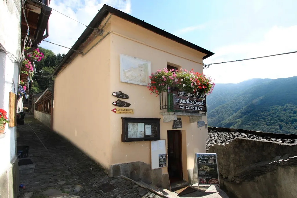 Ristorante il vecchio circolo_Curiglia_slider_image_3