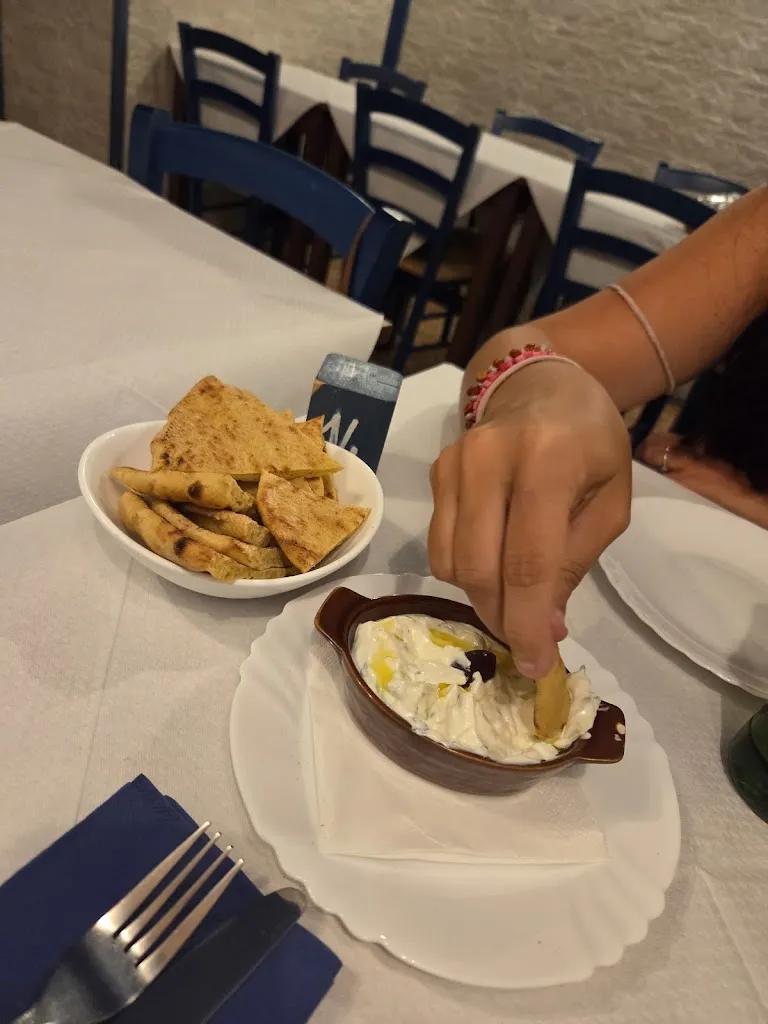 FedeV._Ghyreria Filoxenia_Cusano_review