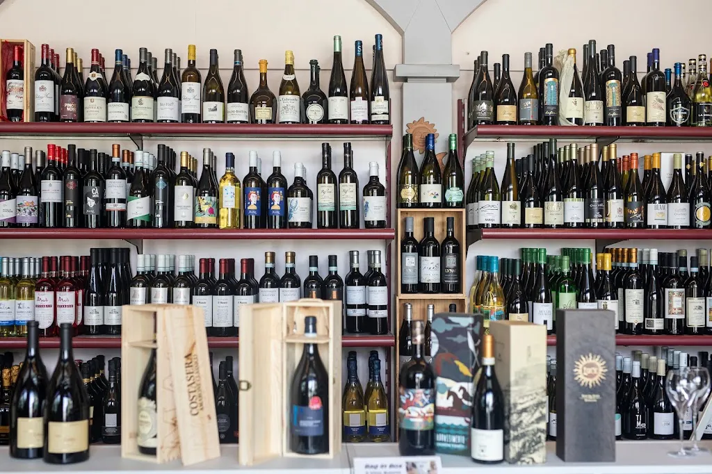 Enoteca Frattolillo G. s.a.s. di Frattolillo Daniele & Co._Dairago_slider_image_2