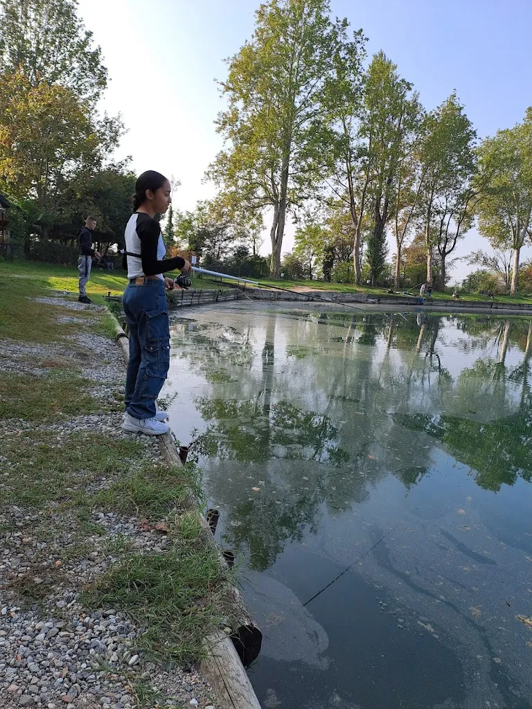 Ricardo Magbuhat_Lago Capanna_Cusago_review