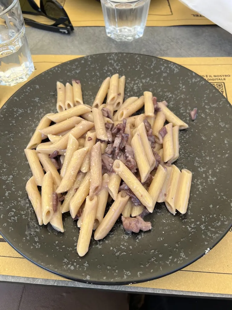 Eduardo Silva Hernandez_Lago Capanna_Cusago_review