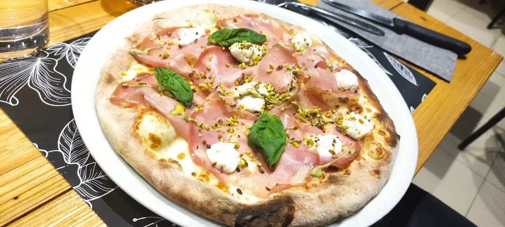 Marina Ferulli_Pizzeria Il Sogno_Cusago_review