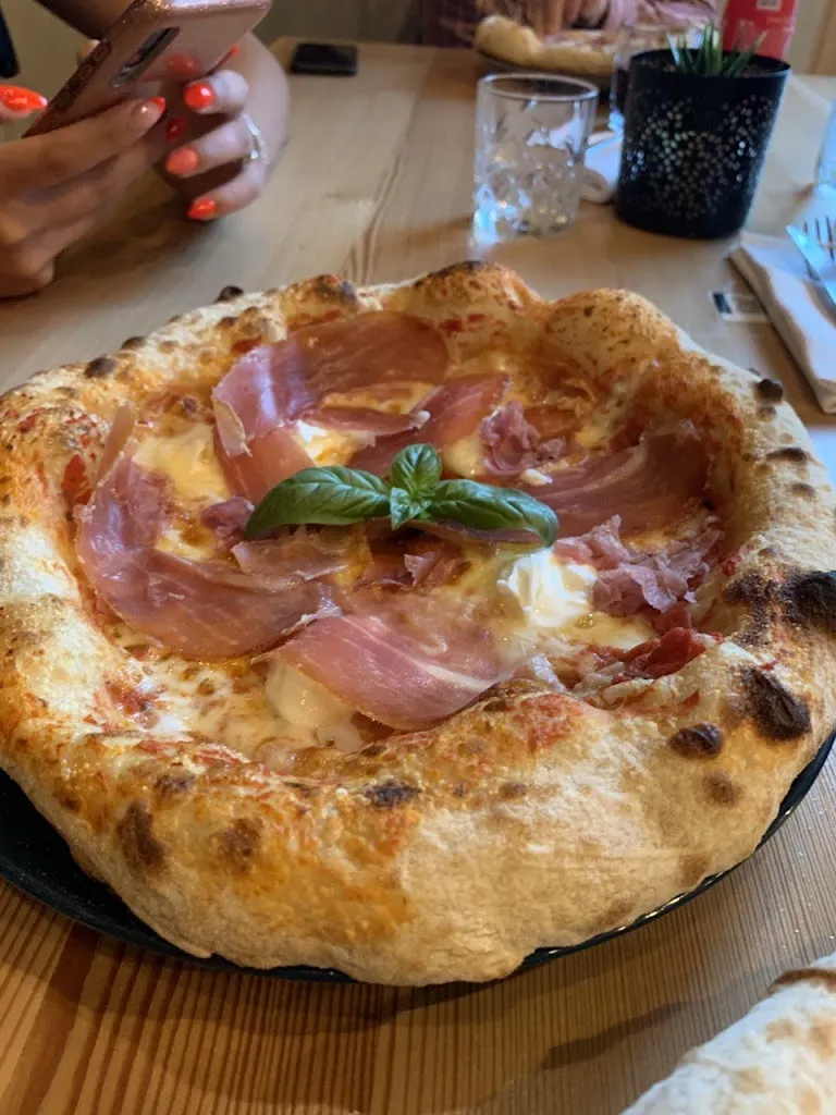 VIAPRADE8 BEERSTRO_Darfo Boario Terme_slider_image_3