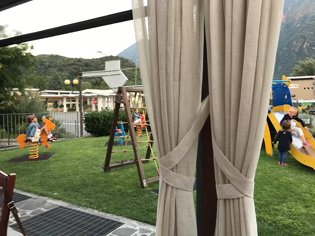 Aleksandr Vinokurov_Ristorante Pizzeria La Svolta_Darfo Boario Terme_review