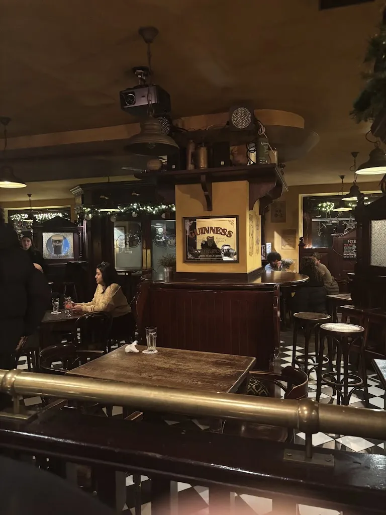 ali spe_Pub Conary Mor_Darfo Boario Terme_review