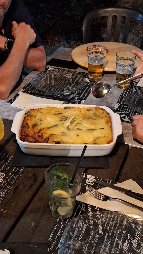 Lucy Dello_Bar Cioca_Delebio_review