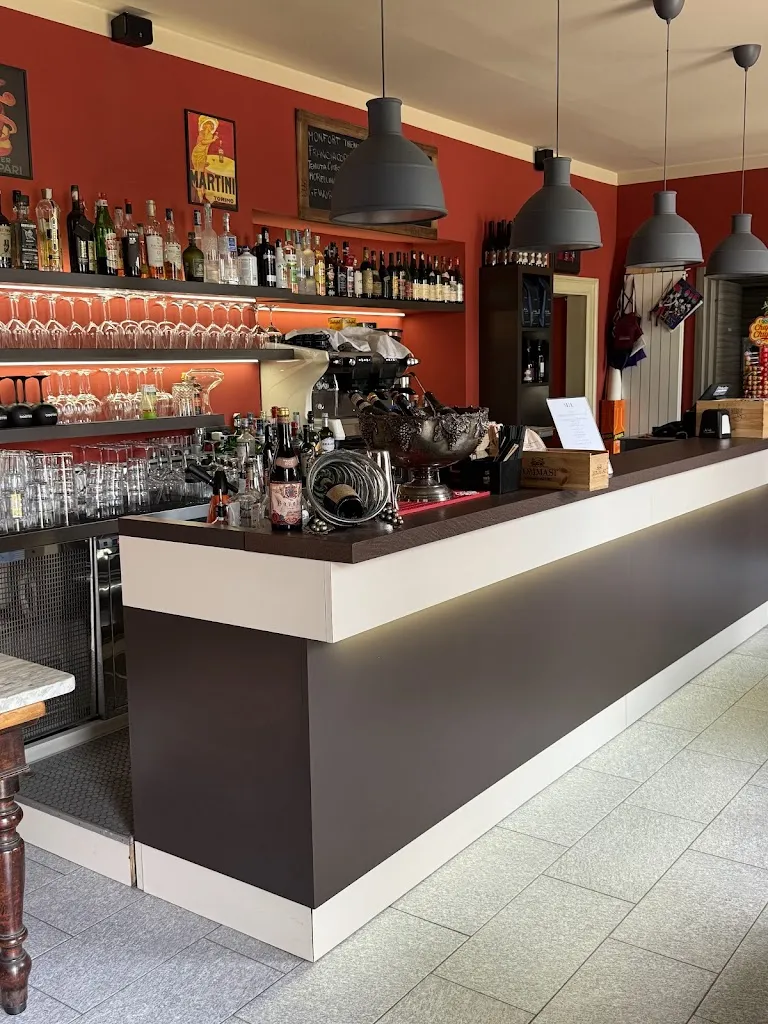 L’angolo del Bacco restaurant in Dolzago