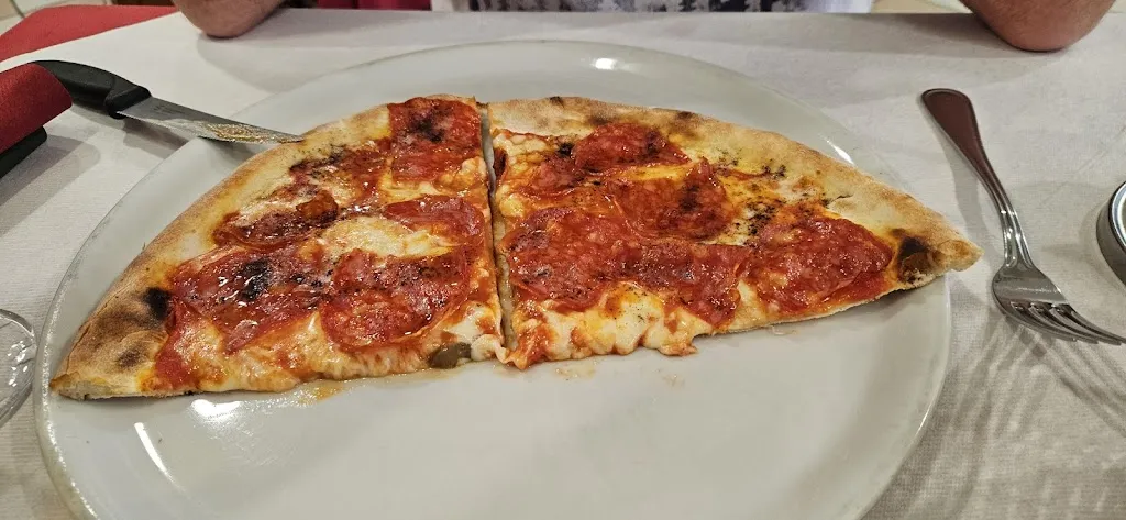 Aneta Freeman_Ristorante Pizzeria La Luna_Dongo_review