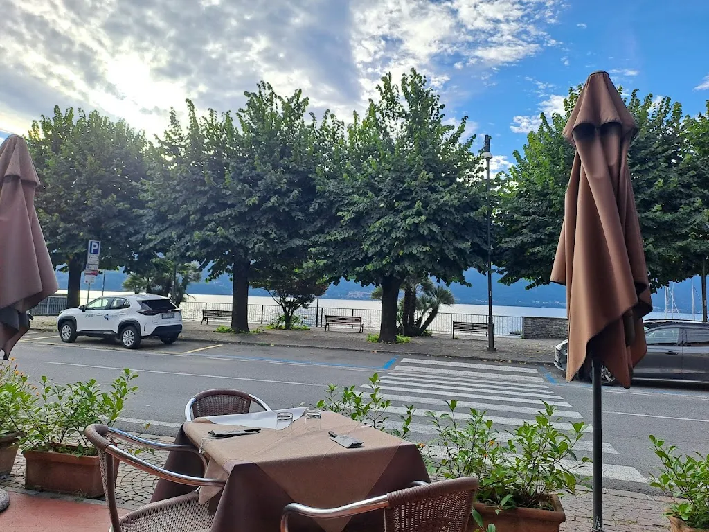 Albergo Ristorante Dongo_Dongo_slider_image_3