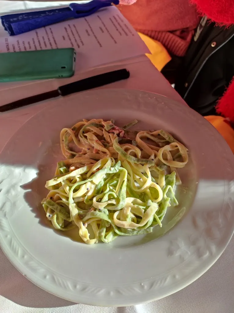 Mary Cella_Ristorante Cantoon Fumaana_Dosimo_review