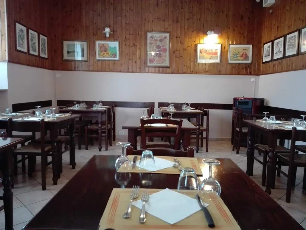 Osteria del Naviglio restaurant in Dosimo