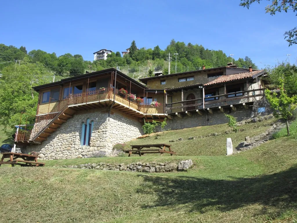 Agriturismo Al Sass restaurant in Dossena