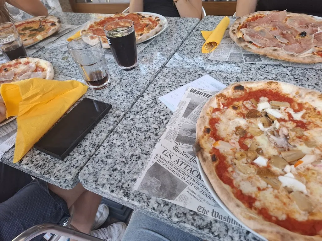 Jan Keizer_Pizzeria Da bruno_Dossena_review