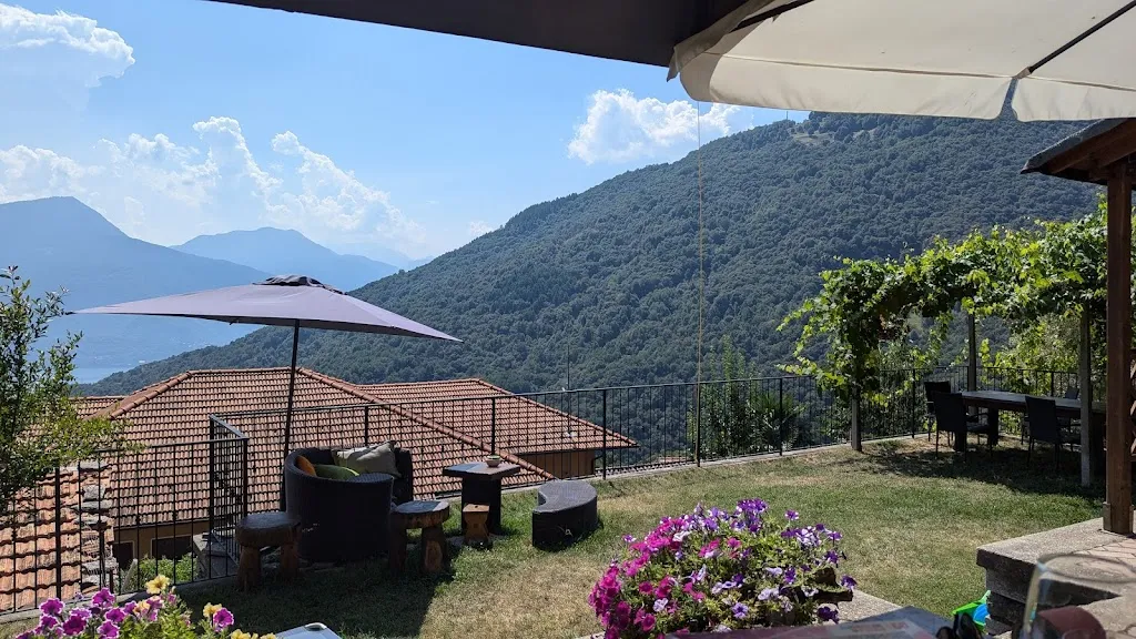 Trattoria La Madonnina_Dosso del Liro_slider_image_3