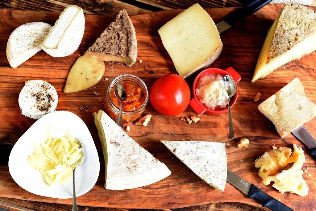 Aquila d'Oro Osteria Enoteca Bar di Bossio Plinio_Dosso del Liro_slider_image_2