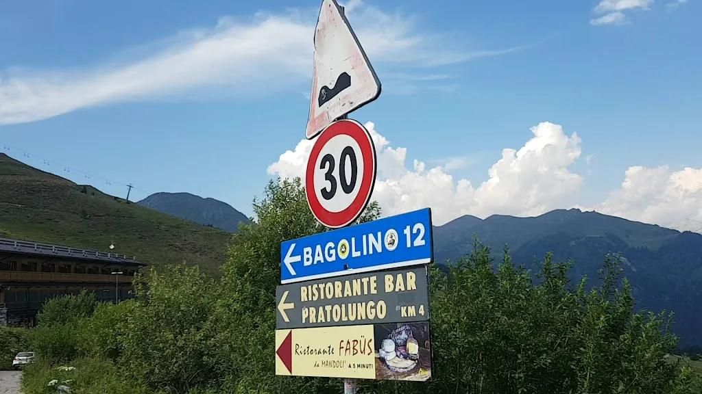 MANIVA DOSSO ALTO ALBERGO RISTORANTE BAR_Dosso-Ville_slider_image_2