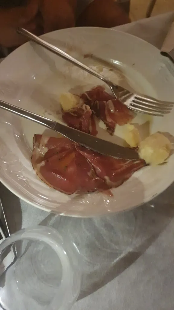 Mark Novikov_Trattoria Dosso Seradino_Dosso-Ville_review