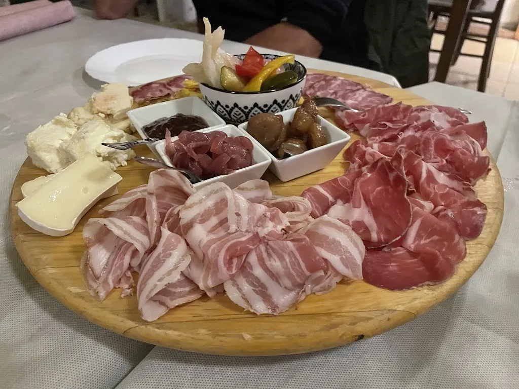 Trattoria Dosso Seradino_Dosso-Ville_slider_image_3