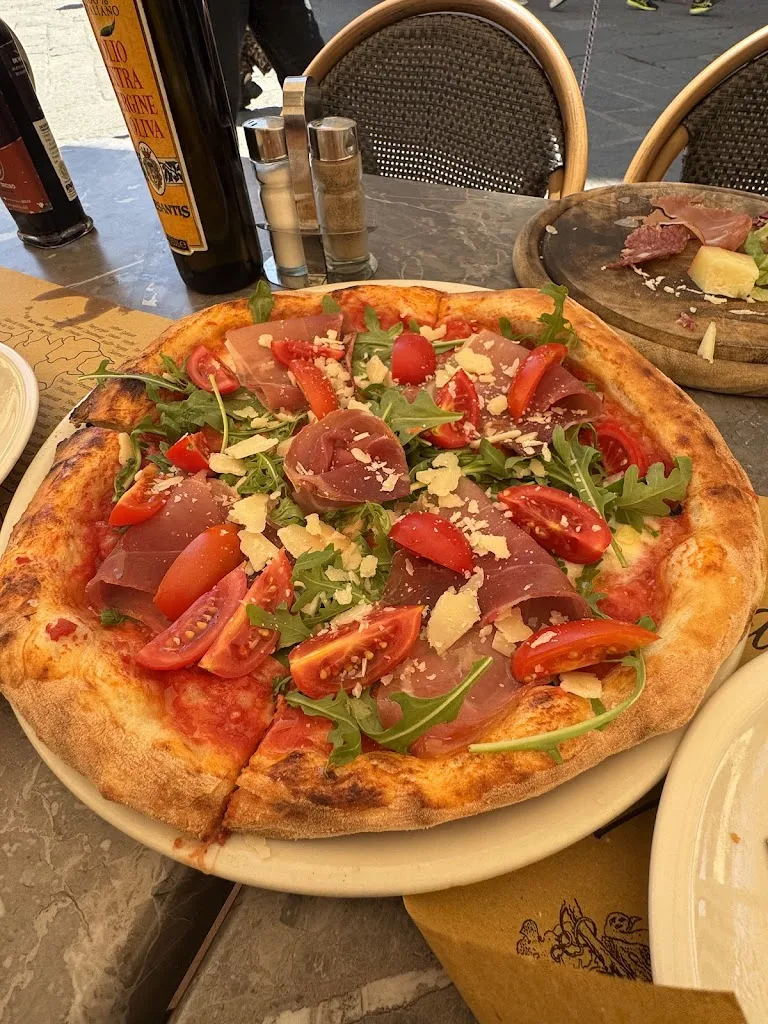 Ralph Sizzle_GIULIO BISTROT_Duomo_review