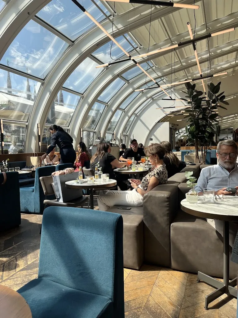 Maio Restaurant_Duomo_slider_image_3