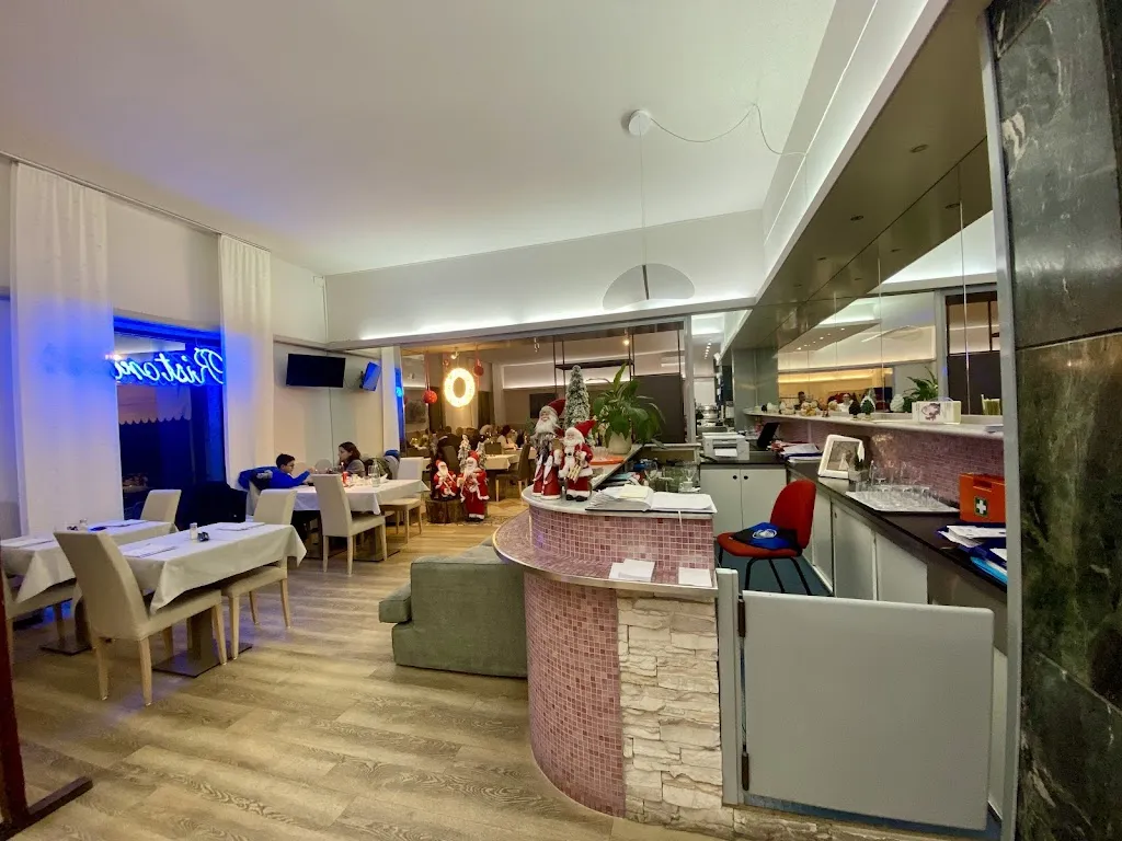 Albergo Sporting restaurant in Endine