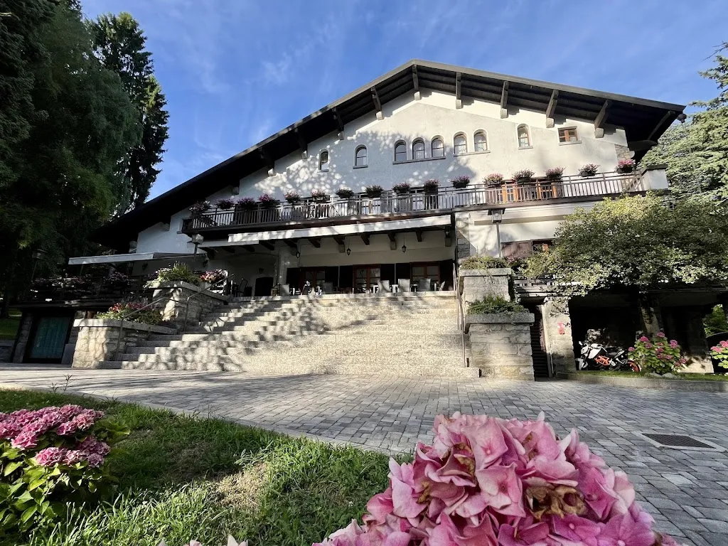 Jens Becker_Rosa Delle Alpi - Hotel_Esino Lario_review