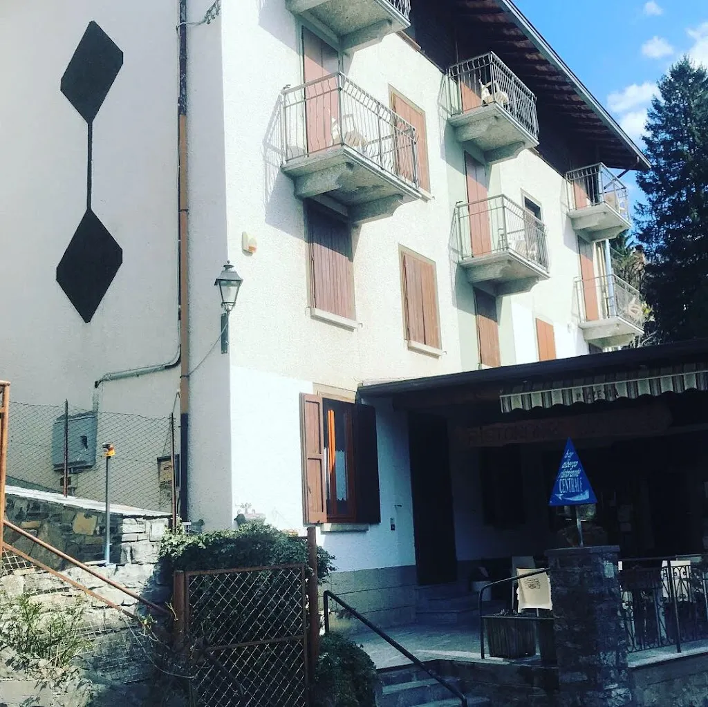 Hotel Centrale_Esino Lario_slider_image_1