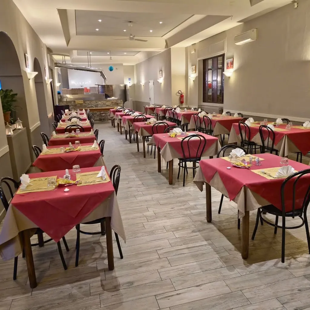 Ristorante Pizzeria La Piazza restaurant in Erbusco