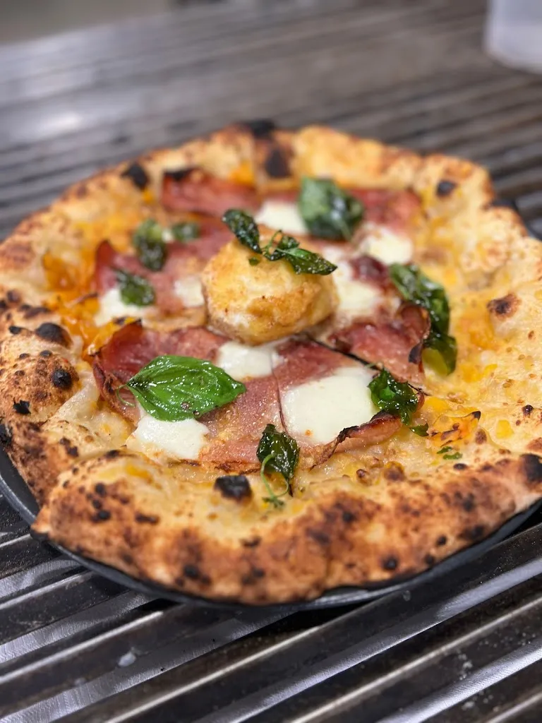 Napule's Ristorante Pizzeria - Cucina napoletana in Franciacorta_Erbusco_slider_image_3