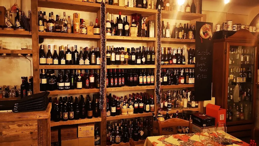 Hosteria Croce D'Oro restaurant in Desenzano del Garda