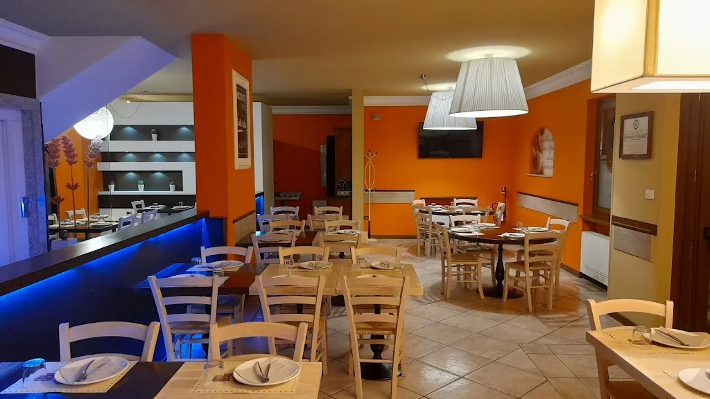 Tigella Bella Desenzano restaurant in Desenzano del Garda