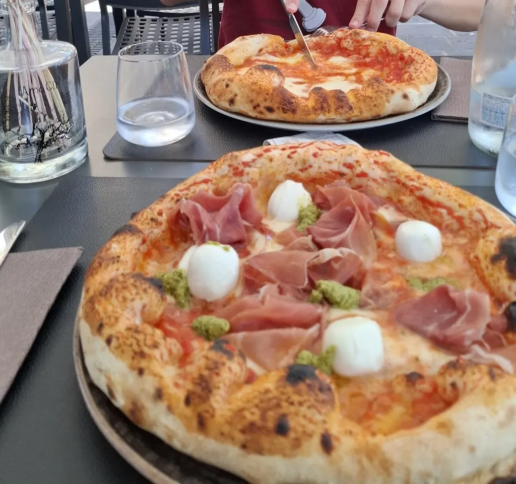 Vedran Petrov_Cartapaglia Pizza & Gin_Desenzano del Garda_review
