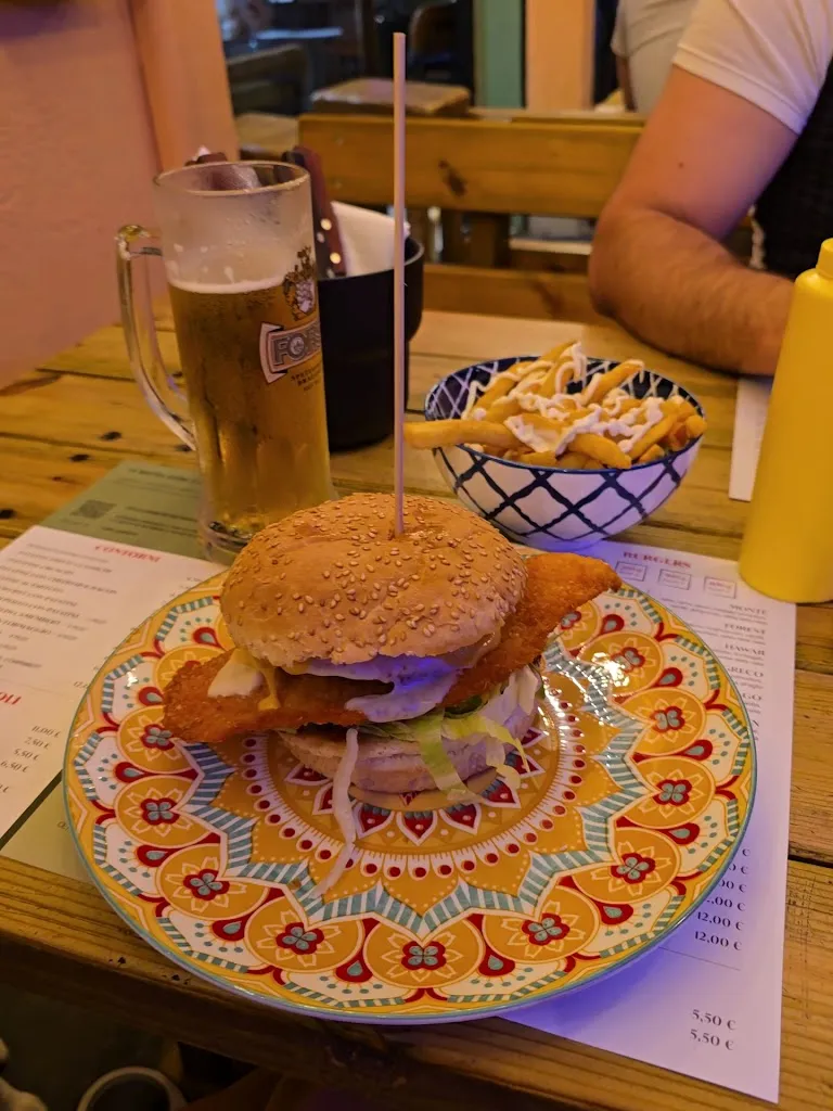 Spritz & Burger Desenzano d/Garda_Desenzano del Garda_slider_image_2