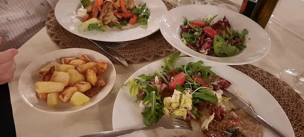 Martin McNaughton_The CAVE - Wine Bar_Desenzano del Garda_review