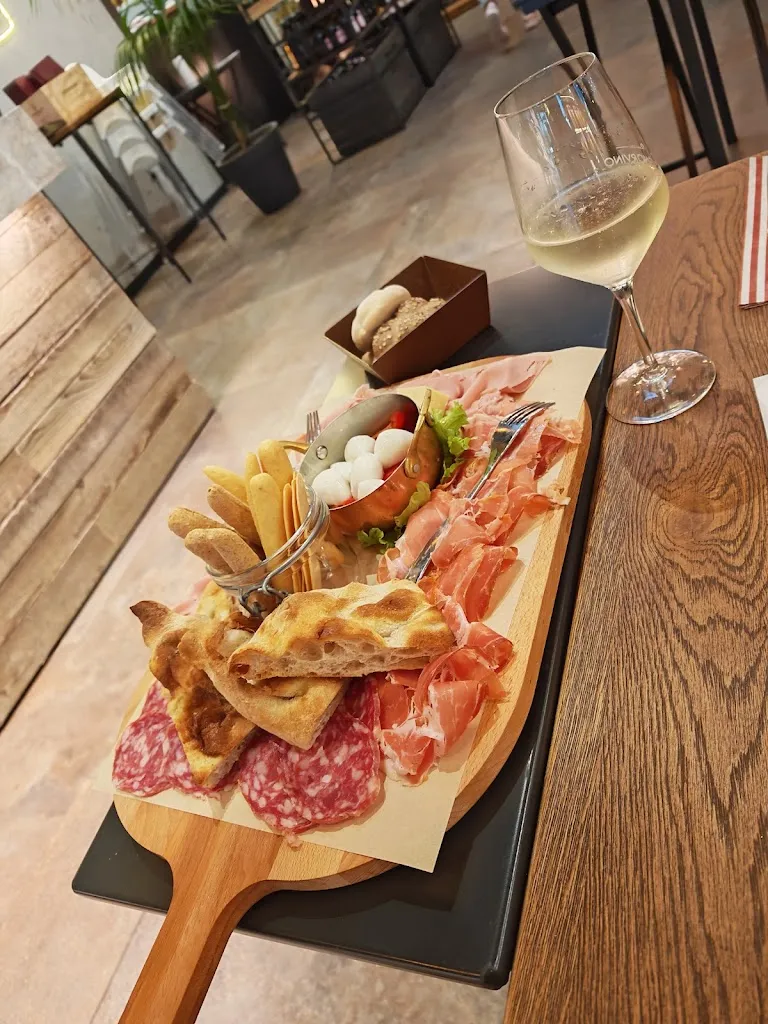 Signorvino Desenzano Del Garda_Desenzano del Garda_slider_image_2