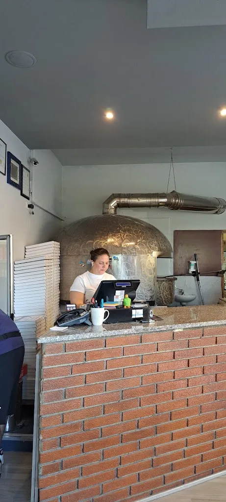 Harry Murphy_Pizzeria Vesuvio_Desenzano del Garda_review