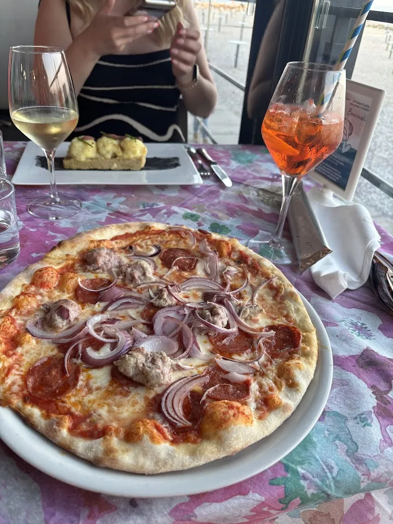 Victoria M_Ristorante Pizzeria Desenzanino_Desenzano del Garda_review