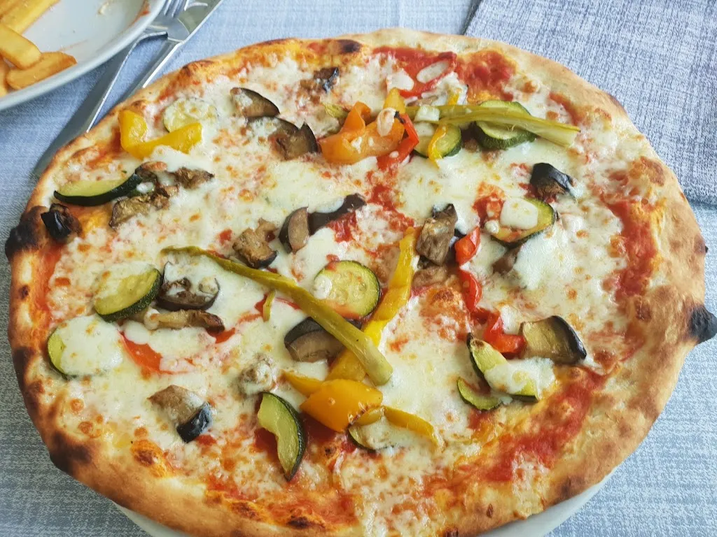 Samantha Dieters_Primavera Al Lago_Desenzano del Garda_review